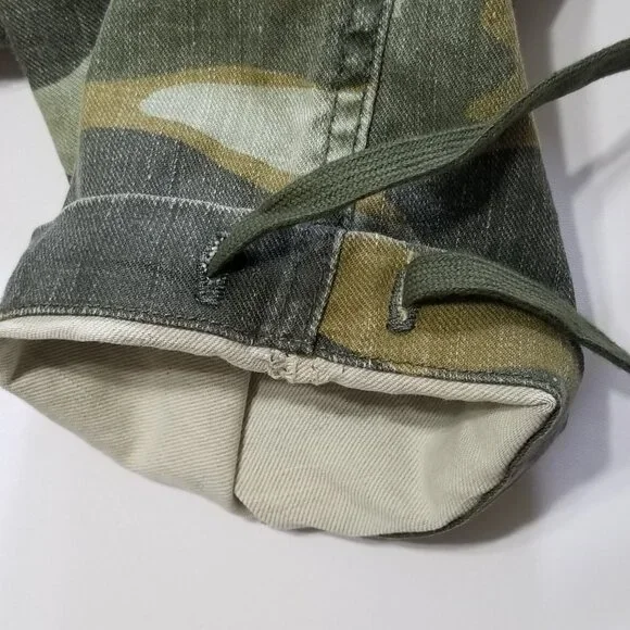 NWT Mother The Sir Yes Sir Camo Cargo Pants in Finding Strength Size 25, 26 $295